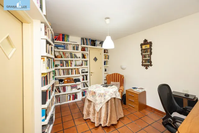 GRAN CASA EN ALBAICÍN BAJO. — 44