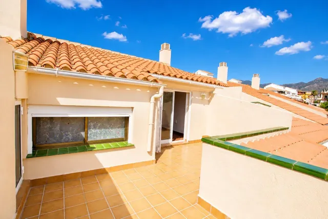 ATICO DUPLEX EN PARQUE LA PALOMA VISTAS AL MAR — 8