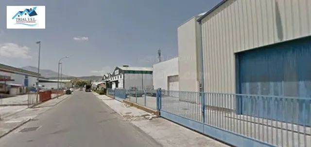 Venta de Nave Industrial en Antequera