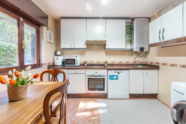 Precioso chalet en un entorno rural con gran parcela a solo 10 minutos de Oviedo — 16
