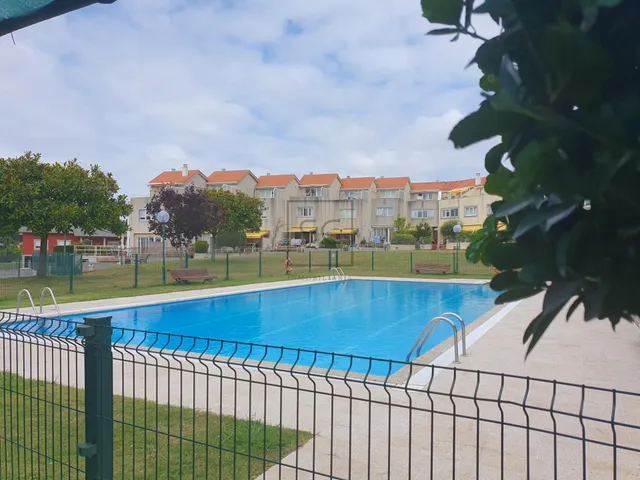 Pareado con vistas al mar en Miño — 44