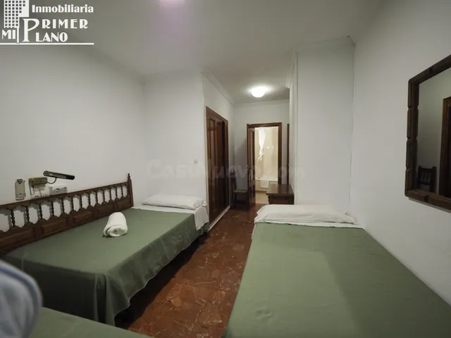 Hostal 11 habitaciones 1300m² en venta - Socuéllamos - foto 4