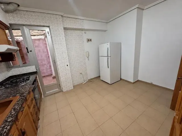 Se vende piso en Patraix, Barrio de Favara (Valencia) — 3