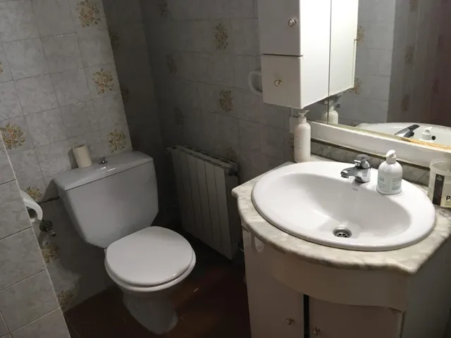 ALQUILER PARA PERFIL ESTUDIANTES – PISO EN CALLE PERIODISTA RUIZ CARNERO (ZONA ZAIDÍN) — 4