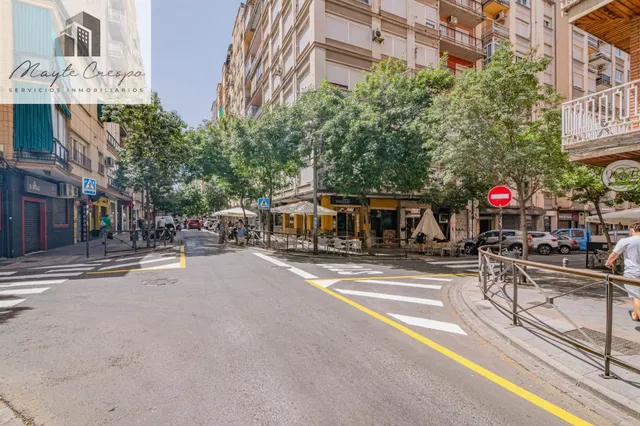LOCAL EN CALLE SOL 25 CON 55 METROS — 28