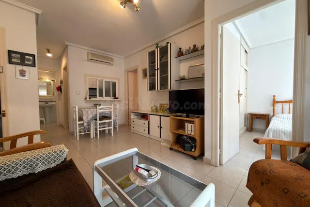 FABULOSO APARTAMENTO CON PISCINA COMUNITARIA, IDÓNEO COMO VA