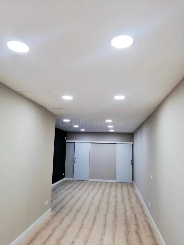 Local comercial 80m² en alquiler - RECTORAT - foto 4