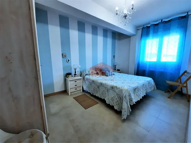 PISO EN VENTA EN NAVALUEGA, EN EL CENTRO DEL  PUEBLO — 18