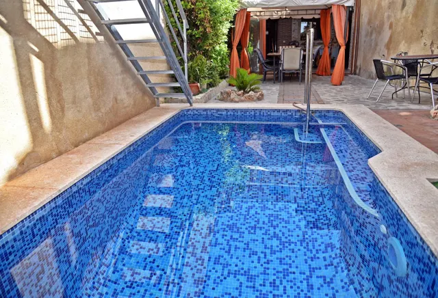 Casa con piscina privada en el palomar — 16