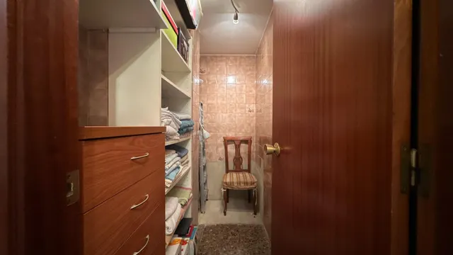 Exclusiva vivienda de 4 dormitorios con amplia plaza de garaje en pleno centro de Zaragoza — 40