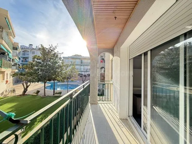 Apartamento a 700 m de la playa con piscina comunitaria - TORREDEMBARRA- — 2