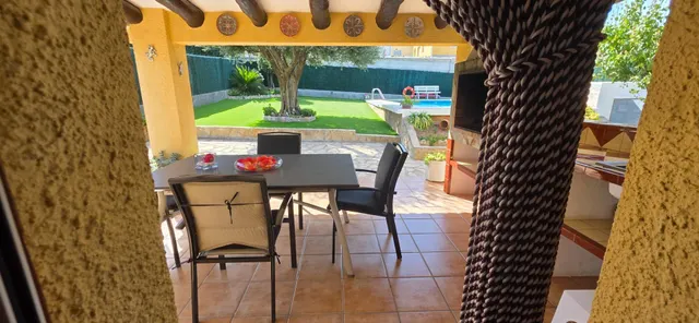 CASA SEMIREFORMADA COMODIDAD SIN ESCALERA — 29