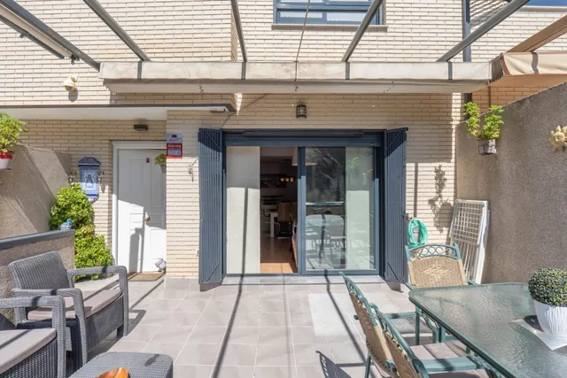 VENTA DE EXCLUSIVA CASA EN CARRETERA DE LA SIERRA - GRANADA — 23