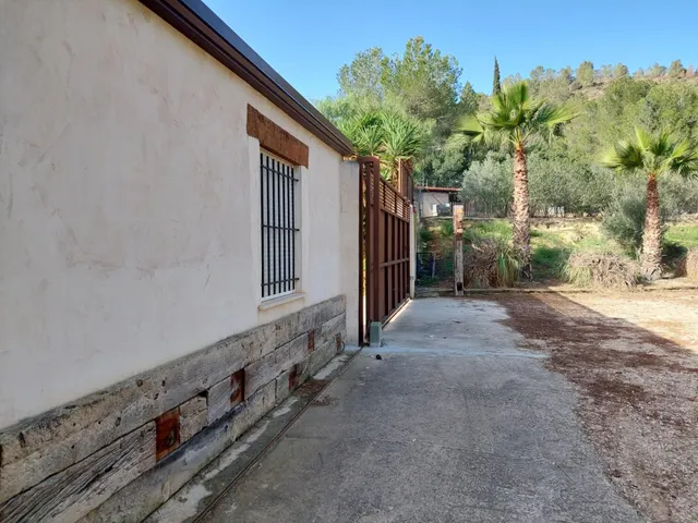 Casa con terreno en zona del Garruchal — 45
