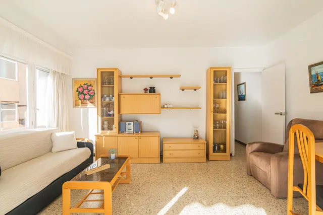 ¿y si pudieras tener vistas al mar desde la terraza de tu apartamento? ¿y si bajar a la playa es simplemente dicho y hecho? — 12