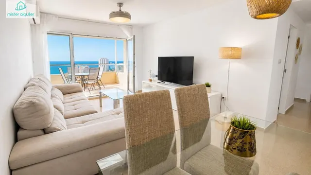 UN BALCÓN AL MEDITERRÁNEO EN LA PLANTA 17 — 4