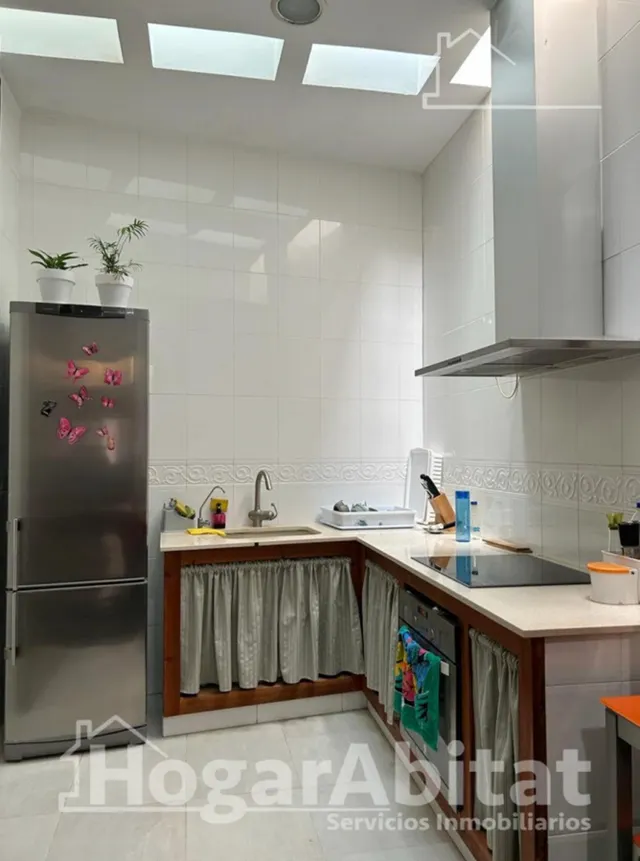 Tradición y calidez mediterránea en esta emblemática casa de pueblo reformada con chimenea, patio — 6