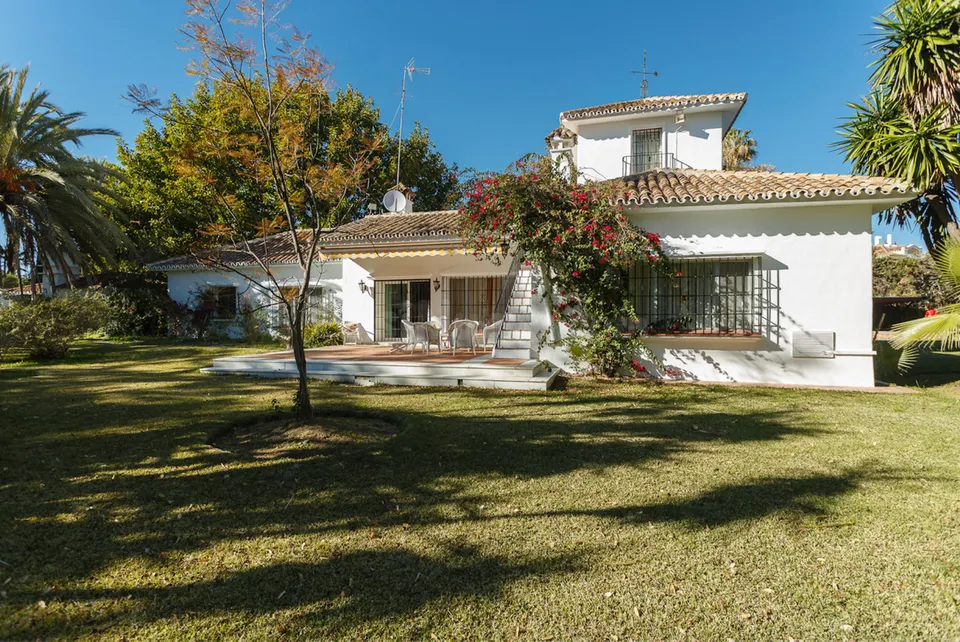 Chalet 6 habitaciones 446m² en venta - Marbella
