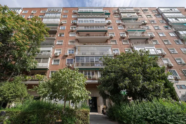 VIVIENDA DE AUTOR | 178 m2 | 7ª PLANTA | 5 DORMITORIOS | PARQUE DE LAS AVENIDAS — 41