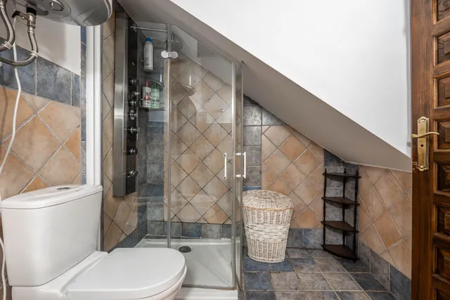 VENTA DE CÉNTRICO PISO DÚPLEX EN CALLE ELVIRA - GRANADA — 24