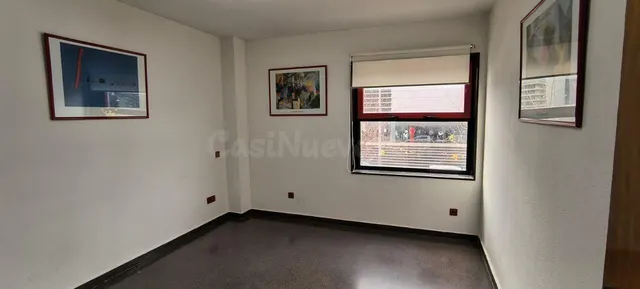 Oficina ubicada en Edificio Nelva, Atalayas con plaza de gar