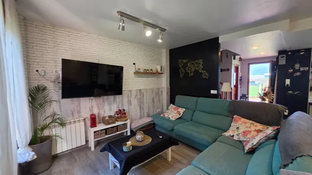 Espectacular Chalet Pareado de Diseño Abierto con Gran Jardín Privado en Los Corrales de Buelna — 6