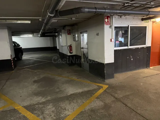Plaza de garaje en venta – comodidad y fácil acceso en una ubicación privilegiada — 2