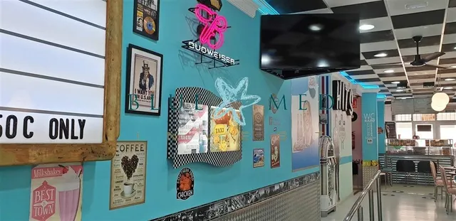 Local comercial en venta en pleno centro de el puerto de mazarrón — 4