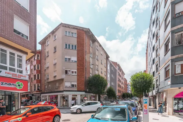 Vivir en el centro de Gijón y tener la playa de San Lorenzo a solo 600 metros. — 27