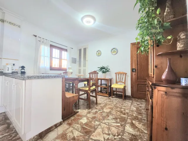 IMPRESIONANTE CASA EN CENTRO DE ALCALA DE UNA SOLA PLANTA CON LOCAL COMERCIAL Y GARAJE. — 47