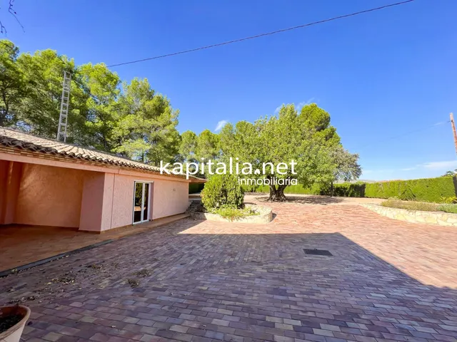 Magnifico chalet a la venta en Valencia — 16