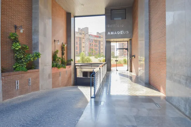 ¡¡ FANTÁSTICO PISO CON BALCÓN Y PISCINA EN BARRIO PERIODISTAS!! — 12