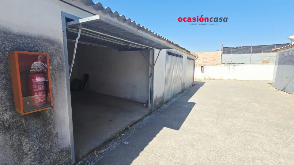 cochera cerrada en venta