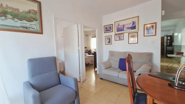 ¡TU NUEVO PROYECTO TE ESPERA EN MÁLAGA!  PISO CON TERRAZA Y MUCHÍSIMO POTENCIAL — 15
