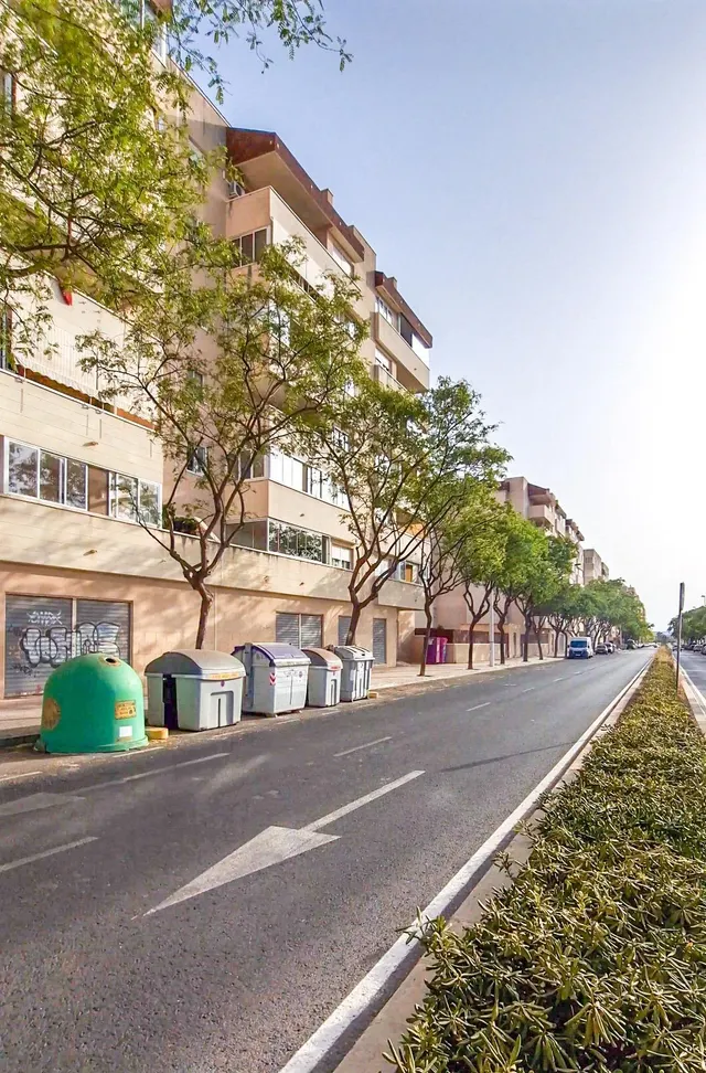 ALQUILER LOCAL COMERCIAL EN LA MEJOR UBICACIÓN DE ALTABIX NUEVO, CON 32m FACHADA Y 9 PERSIANAS A LA CALLE!!! — 22