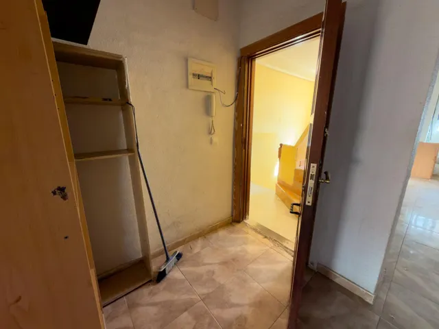 Edificio completo en venta en el centro de Cox – 380 m2 construidos, local + 3 viviendas — 21