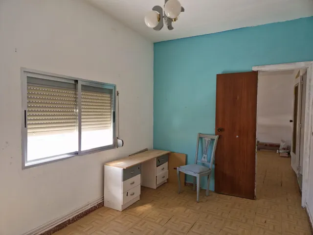 AOC VENDE EN EL CENTRO DE MOSTOLES, CASA EN PRIMERA PLANTA PARA REFORMAR CON GRAN POTENCIAL. — 16