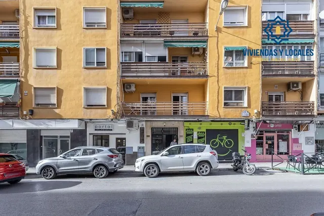 Piso amplio y luminoso en Ronda–Arabial — 28
