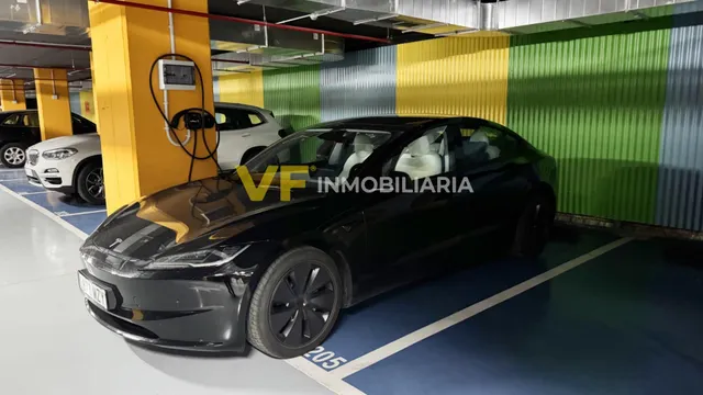 ¡Comodidad, seguridad y carga eléctrica en una sola plaza! — 12