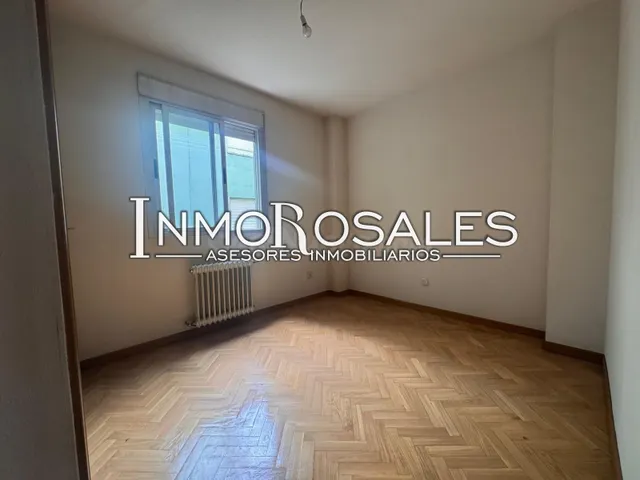 PISO 4 DORM COMUNIDAD CERRADA — 5