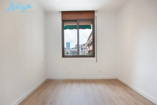 Piso en el Poblenou a 200 metros de la playa de Mar Bella — 12