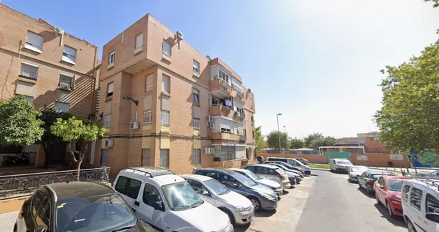 Venta piso en Alcalá de Guadaira (Sevilla) — 2