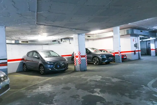 Plaza de parking en Prat de la Riba — 11