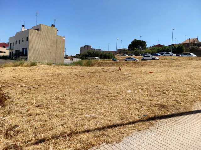 Terreno completamente llano de 226 m2 — 7