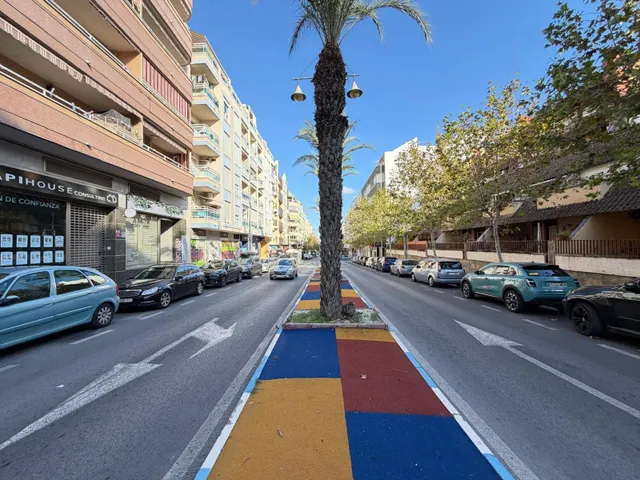Apartamento a 350 metros de playa del cura con 2 dorm. 1 baño. en frente de av. de las habaneras. superficie de 66 m2. — 41