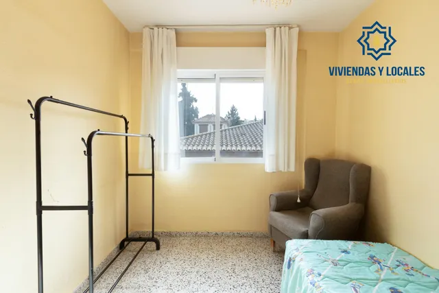 Piso 3 habitaciones en Calle Santa Margarita, junto Cmno. Bajo de Huétor — 18