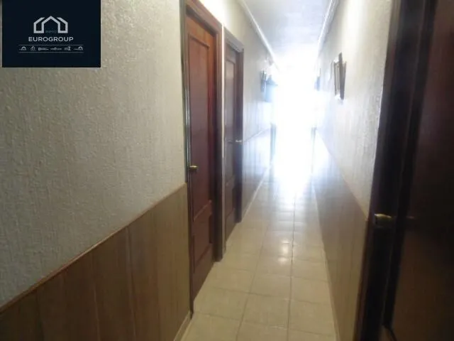 Se vende Hotel de 2 Estrellas , con 20 habitaciones en Murcia .www.euroloix.com — 20