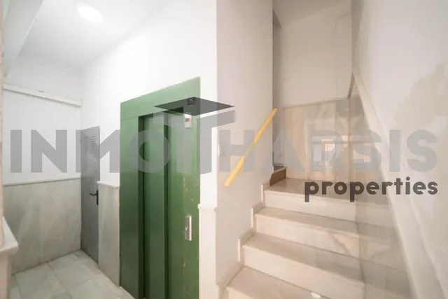 Se vende en los angeles con ascensor — 37