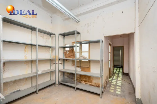 A LA VENTA EDIFICIO EN PLAZA BIB-RAMBLA — 15