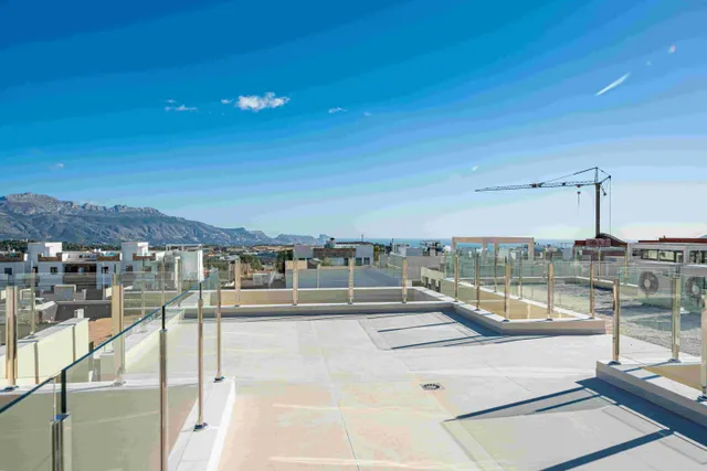 Villa 4 habitaciones 200m² en venta - Alberca — 28